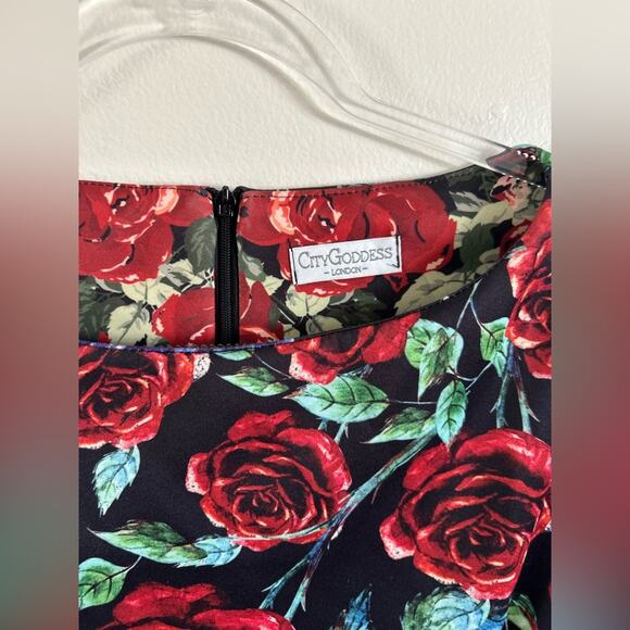 City Goddess London Floral Bodycon Dress – Red Roses & Blue Blooms – Size 8 - Picture 2 of 5